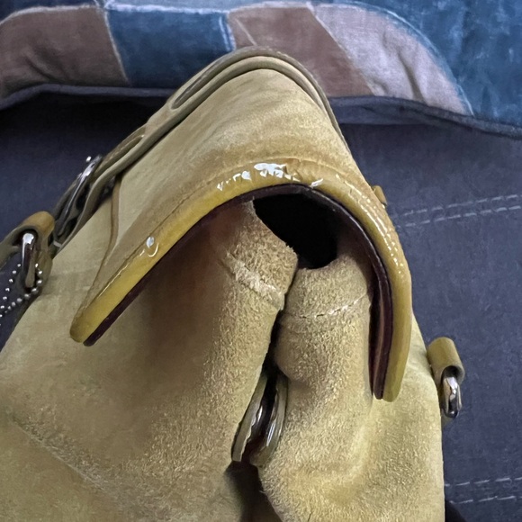 Vintage Green suede Coach hand bag - Picture 11 of 11